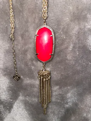 Necklace thumbnail 1