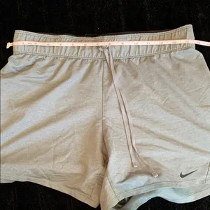 Women's Gray Nike Dri-Fit Athletic Shorts Drawstring Closure Size Small thumbnail 5