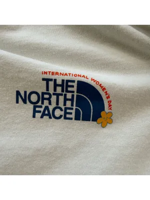 The North Face International Women’s Day Graphic T-Shirt Women’s XXL Cream 2022 thumbnail 5