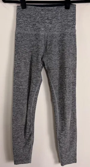 Beyond Yoga Spacedye High Rise Yoga Leggings Grey Heathered 24.5 Inseam Small thumbnail 1