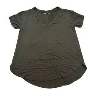 Abercrombie & Fitch V-Neck Soft A&F Drapey in Black, Size M thumbnail 1