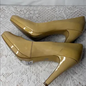 Franco Sarto patent leather cream tan slip on heels thumbnail 7