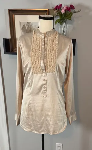 Cabi Champagne Satin Feel Ruffle Bib Blouse Minimalist Beige Top Women's Medium thumbnail 1