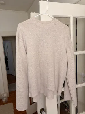 H&M Oversized Sweater thumbnail 2