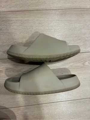 Nike Men’s Calm Slide Sandal Tan Size Men’s 7/Women’s 8 thumbnail 3