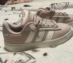 Adidas Shoes thumbnail 1