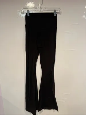 Black Flared Aerie crossover High-Waist Yoga‎ Pants thumbnail 5