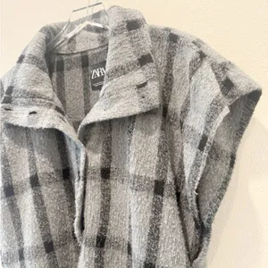 ZARA Plaid Wool Blend Oversized Poncho‎ Fringe Hem size XS thumbnail 6