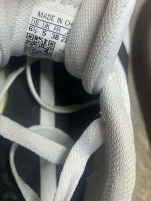 Adidas Womens White & Navy VL Court Shoe size 6.5 thumbnail 5