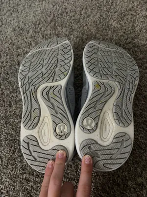 Grey lululemon blissfeel run shoes thumbnail 7
