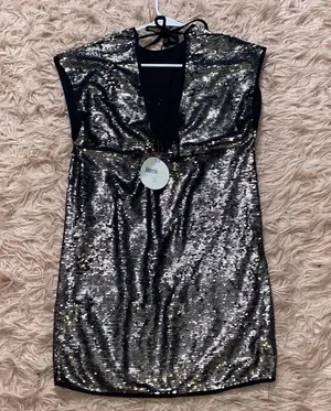 Verty NWT Silver Sparkly Sequin Mini Dress thumbnail 3
