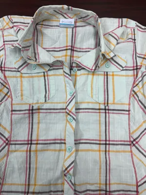 Columbia Plaid Cream Colored Plaid Button Up Short Sleeve Shirt Size Medium thumbnail 2