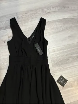 Lulu's Elegant Black V-Neck Maxi Dress with Front Slit thumbnail 4