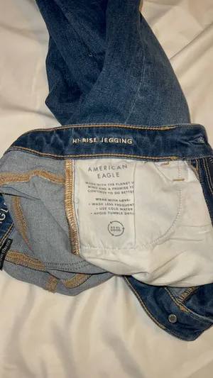 American Eagle Hi-Rise Jegging Jeans Size 4 Regular Medium Wash thumbnail 6