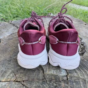 adidas Ozweego Burgundy Sneakers women shoes size 8.5 thumbnail 3
