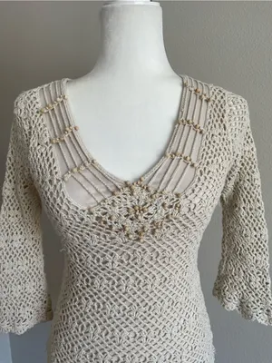 Wet Seal Beige Crochet V-Neck Knit Top thumbnail 2