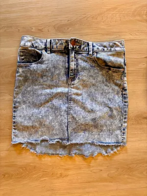 Y2K, 90’s, Blue Wave, Calvin Klein Distressed Acid Wash Pencil Skirt Mini thumbnail 8