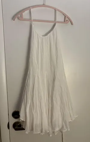 White dress thumbnail 2