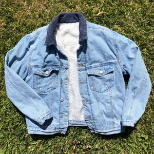 Brandy Melville Shaine Corduroy Collar Blue Denim Jacket SOLD OUT EVERYWHERE! thumbnail 4
