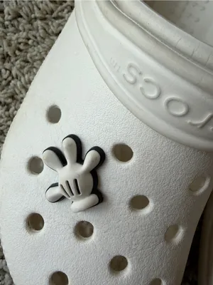 Classic White Crocs Women’s Size 5 Men’s Sz 7 Jibbitz Charms Included Disney G2 thumbnail 4