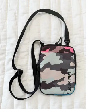 Lululemon Camo Crossbody Phone Bag Festival Travel Belt Bag Athletic Unisex thumbnail 1