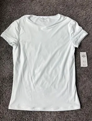 Abercrombie Baby Tee Soft Matte Seamless thumbnail 1