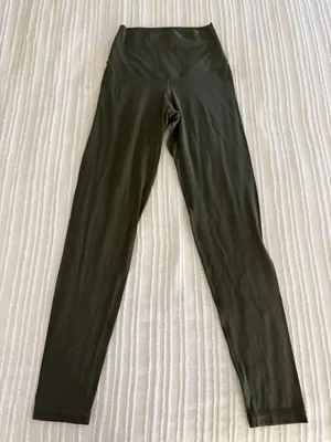 Real Me High Rise 7/8 Leggings thumbnail 1