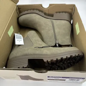 Buffalo David Bitton Anna Women’s Brown Ankle Chelsea Boots Size 8 NEW in Box thumbnail 11