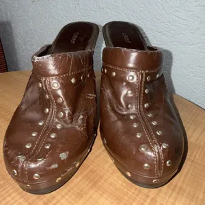 Vintage‎ Y2K Fioni Brown Boho Studded Mule Festival Faux Leather Heels 8.5 thumbnail 4