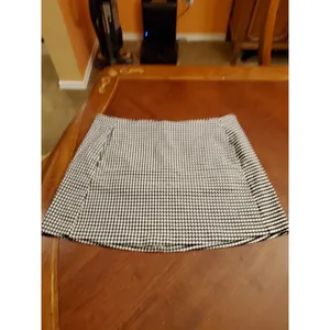 Urban Outfitters Black and White Gingham Mini Skirt with Side Pockets Sz L thumbnail 6