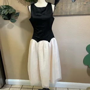 Lulus NWT Contemporary Elegance Black and Cream Satin Tulle Midi Dress thumbnail 3