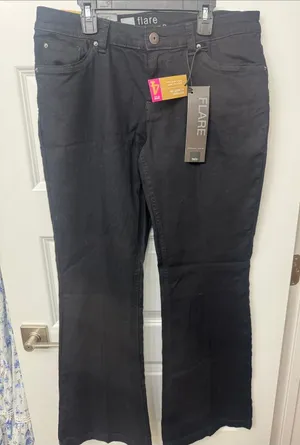 Flare High-Rise Women's Black Jeans - Flare thumbnail 1