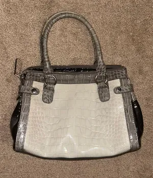Guess Purse thumbnail 1