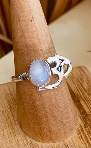 Om Rainbow Moonstone Solid Sterling Silver Ring Size 8.5 Silver thumbnail 1