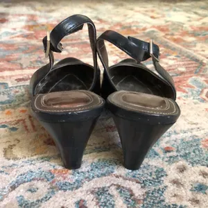 Calvin Klein Ashton Navy Blue Leather Slingback Pumps Heels Size 8.5 thumbnail 3
