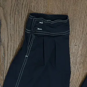 Maeve by Anthropologie Black with‎ white trim button ankle pants 8 thumbnail 2
