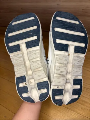 On Running Cloudtilt Women's Sneakers in Clove / Sand - Size 9 thumbnail 6