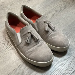 Dr Scholls Madi Faux Suede Tan Size 9 Slip on Comfort‎ Sneaker with Tassels thumbnail 1