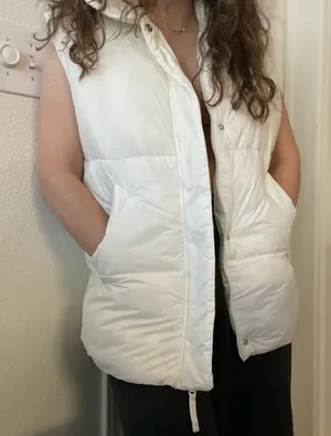 Abercrombie & Fitch Oversized‎ Puffer Vest Size XS thumbnail 1