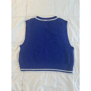 H&M Royal Blue White Rib Knit Cropped Sweater Vest Preppy Tennis Y2K Academia thumbnail 8