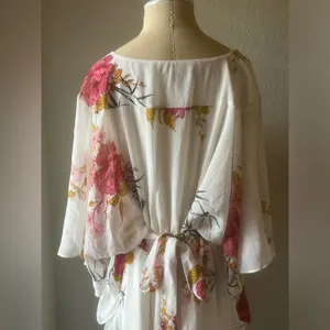 City Chic Beloved Wrap Dress Ivory Floral Knee Length Size 18 thumbnail 9
