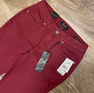Earl Jean NWT! Women’s Zinfandel Burgundy Red Skinny Jeans Size 2 thumbnail 6