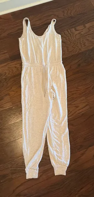 Athleta thumbnail 1