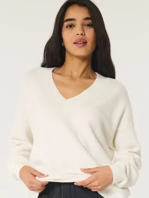 Hollister White Comfy Cloud Oversized V-Neck Sweater Size Small thumbnail 1