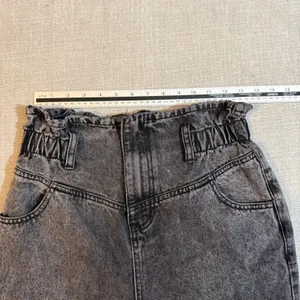 Vervet Paperbag Waist Mom Jeans Size 27 Black‎ Acid Wash High Rise Vintage Retro thumbnail 5