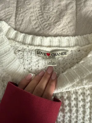 white sweater Size L thumbnail 2