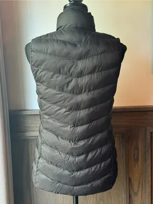 32 Degrees Black Quilted Packable Puffer Vest thumbnail 3