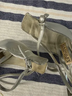 Badgley Mischka Silver Metallic Leather Strappy Stiletto Heels Evening Sandals thumbnail 7