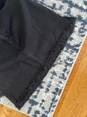 Aritzia Wilfred Free Black Denim Raw Hem Mini Skirt thumbnail 4