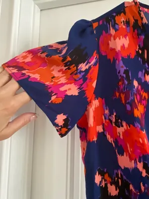 Pretty Garden Short Sleeve V-Neck Wrap MIDI Dress Ruffles Women’s Sz Medium NWOT thumbnail 6